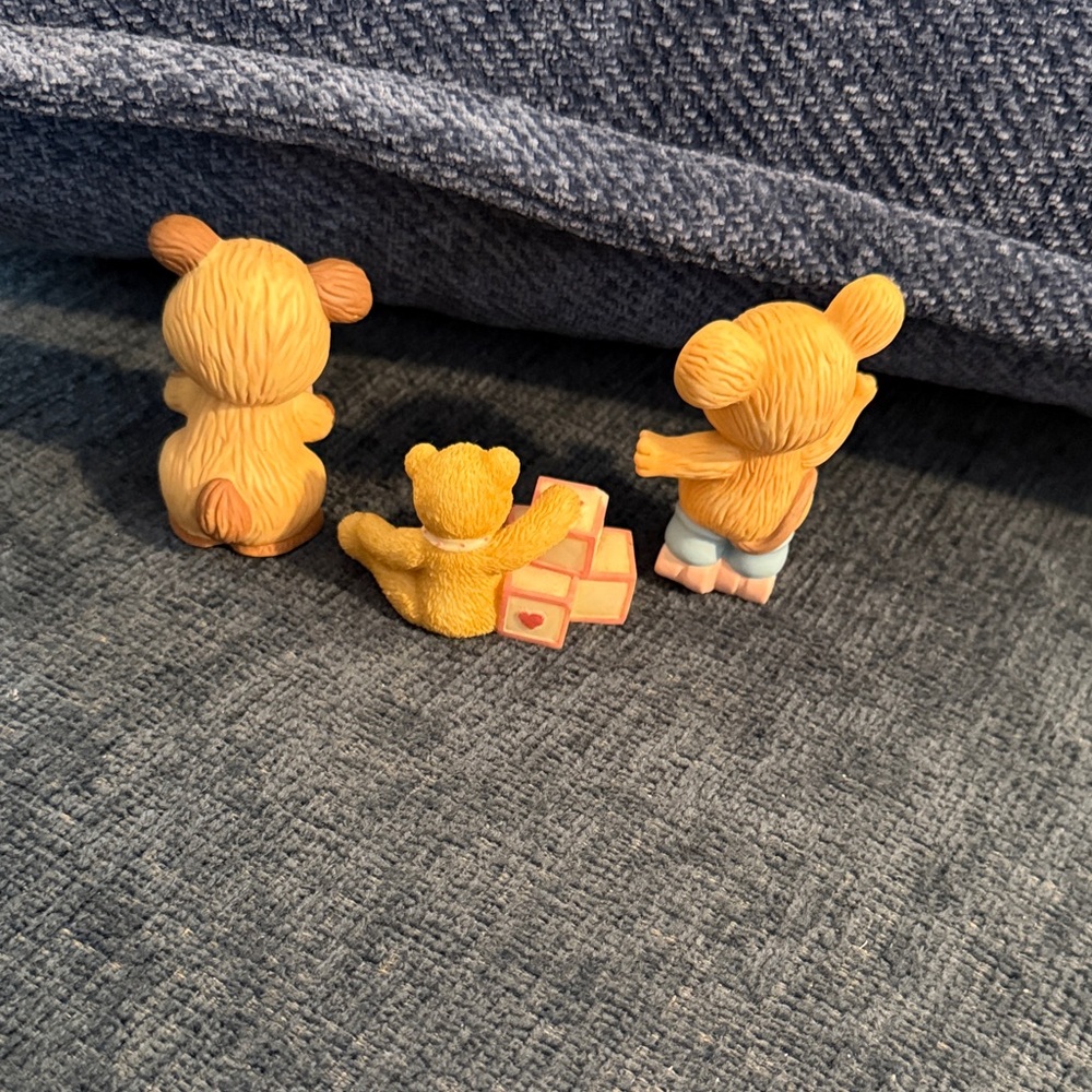 Animal Figurines - Picture 2 of 5